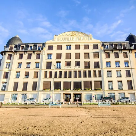 Apartment Palace-4 By Interhome Trouville-sur-Mer